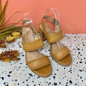 Madewell The Angie Double Strap Tan Block Women’s Leather Heeled Sandals Sz 7.5
